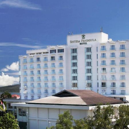 Sintesa Peninsula Hotel Manado Eksteriør billede