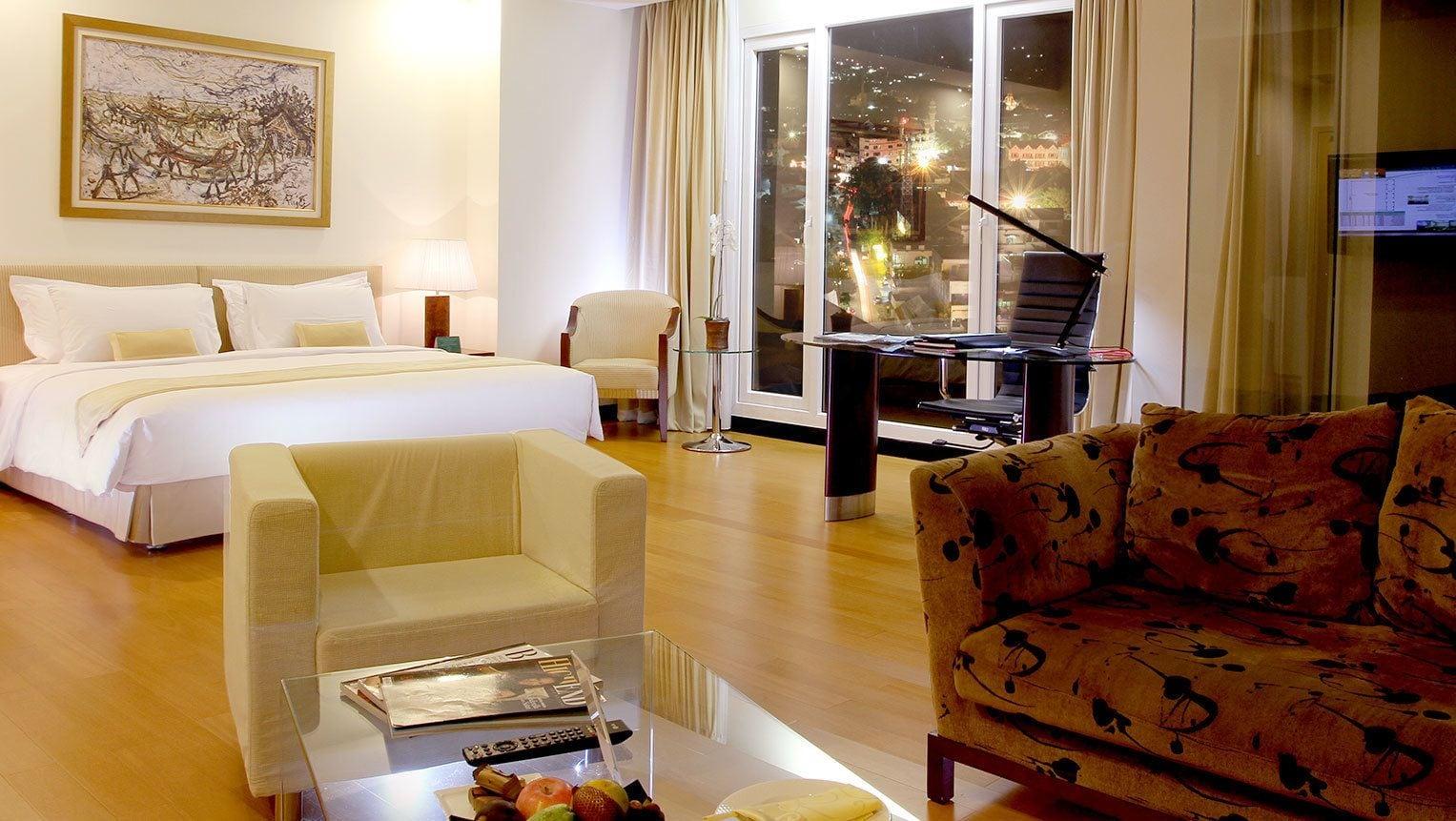 Sintesa Peninsula Hotel Manado Eksteriør billede