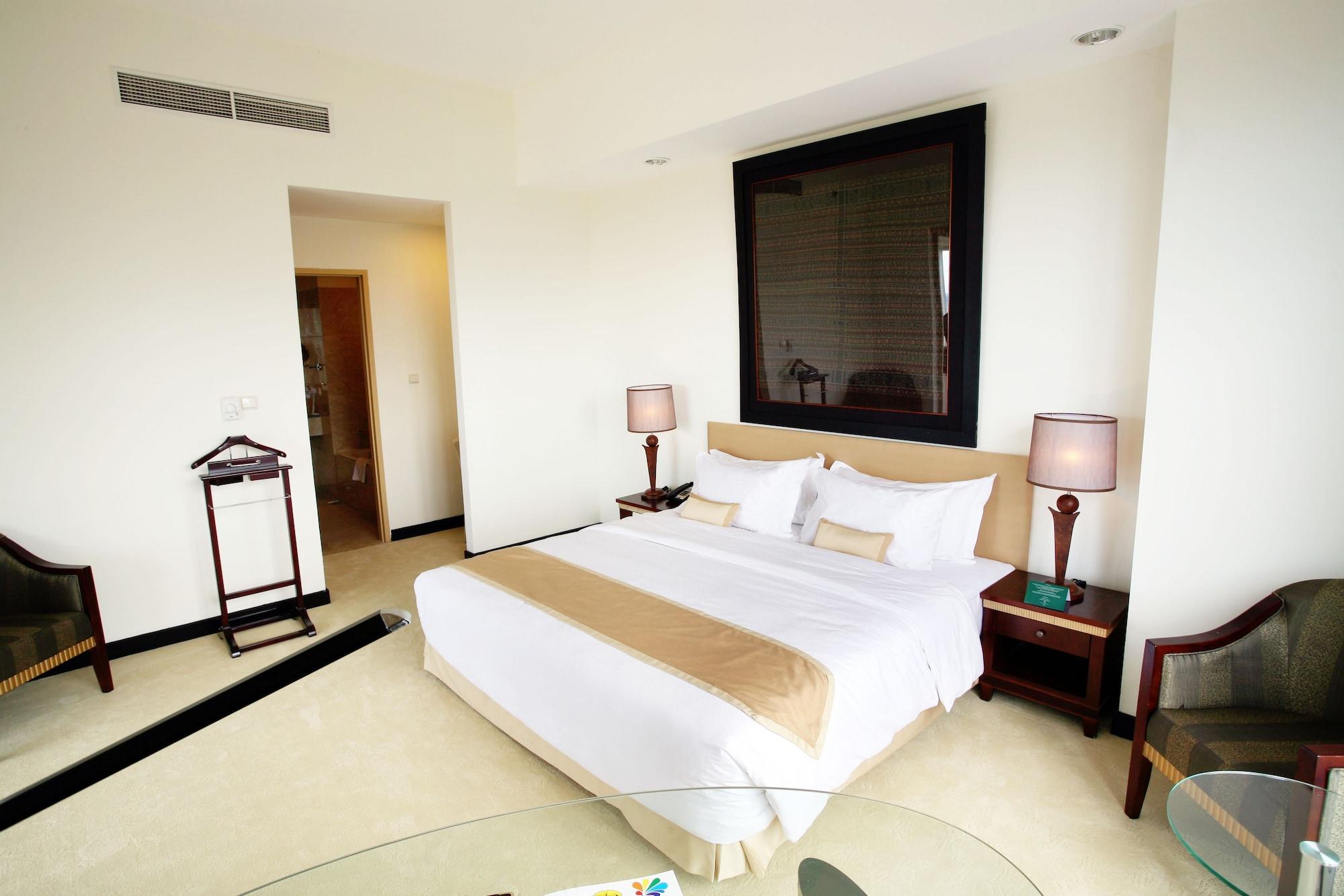Sintesa Peninsula Hotel Manado Eksteriør billede