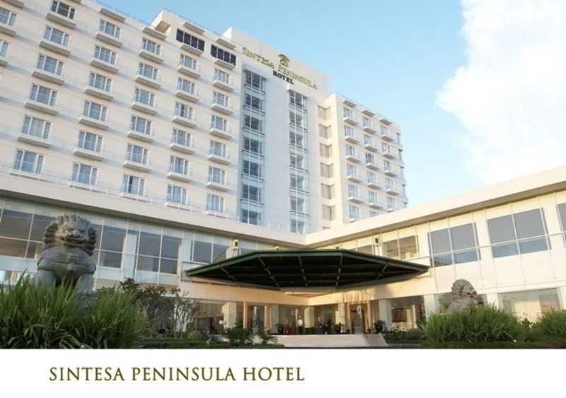 Sintesa Peninsula Hotel Manado Eksteriør billede