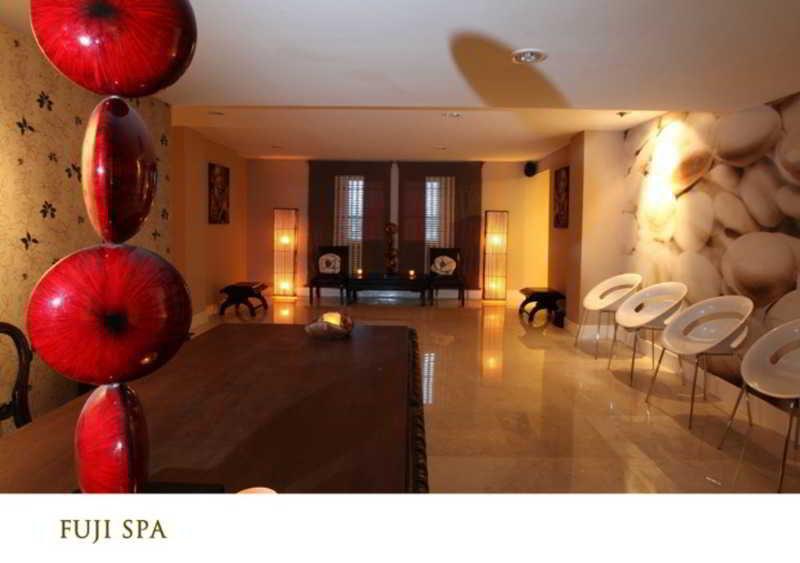 Sintesa Peninsula Hotel Manado Eksteriør billede