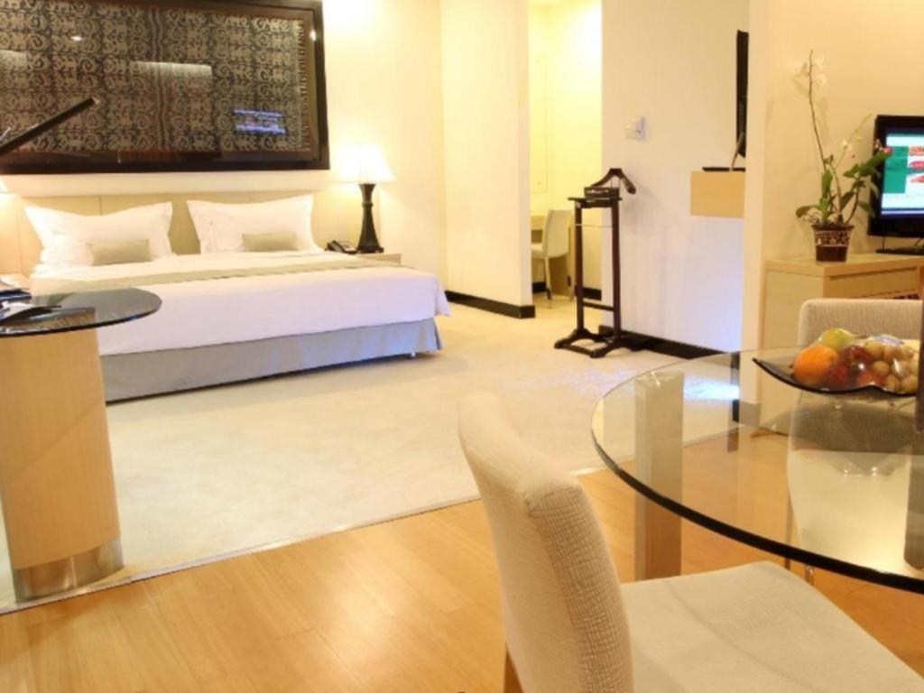 Sintesa Peninsula Hotel Manado Eksteriør billede