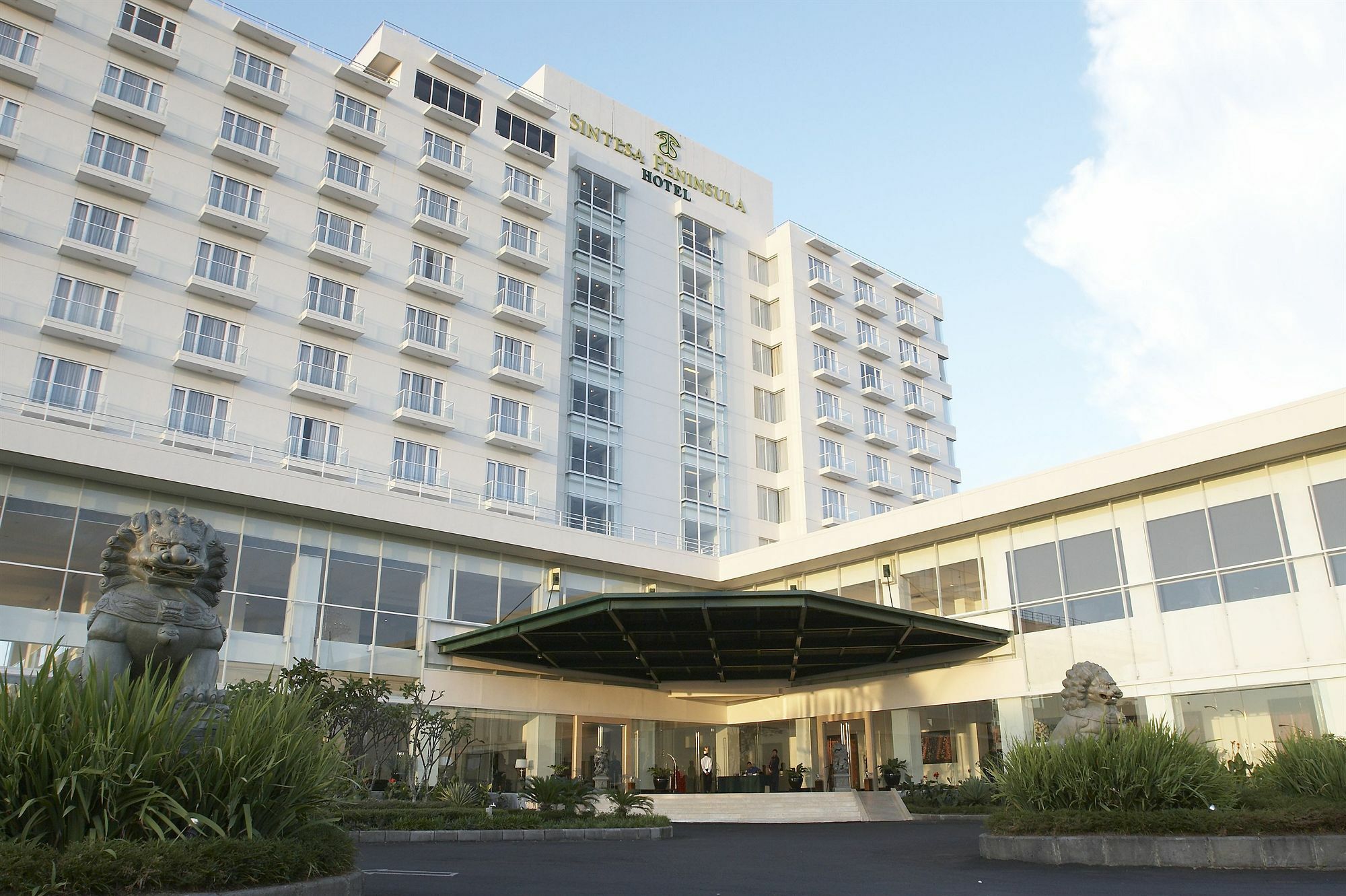 Sintesa Peninsula Hotel Manado Eksteriør billede